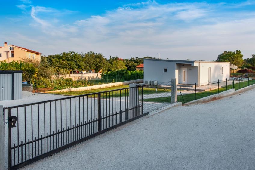 Vollständig freistehende Designervilla mit Infinity-Pool - foto 35