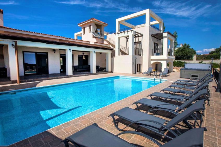 Villa mit Blick auf die Berge und Whirlpool - foto 3