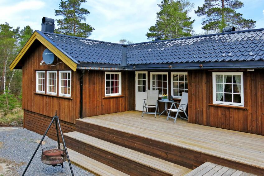 Ferienhaus mit Sauna (SOO353)