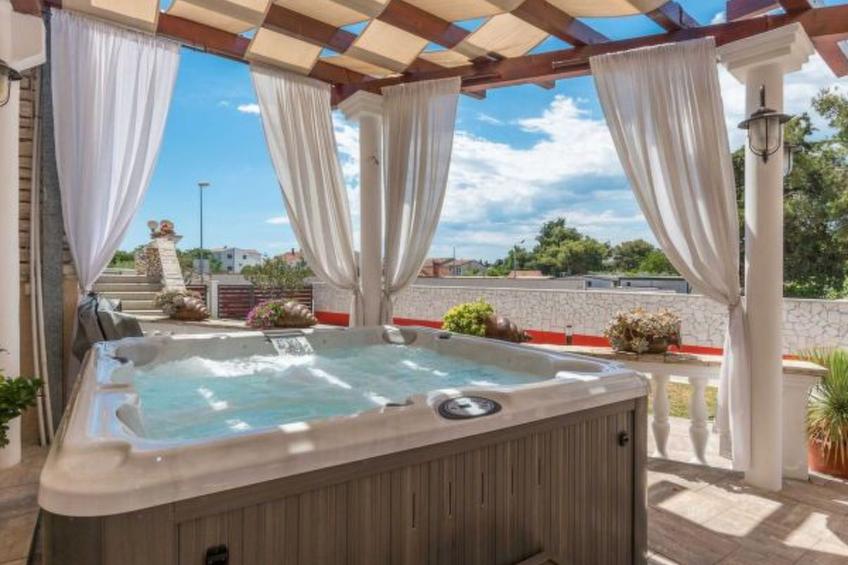 XXXL Villa Ancora with heated pool - foto 56