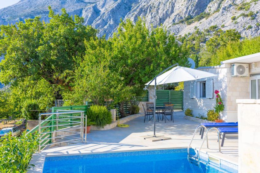 Günstiges Ferienhaus mit Pool und Meerblick - foto 10