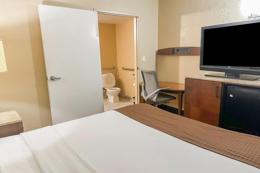 King Bed Accessible - foto 43