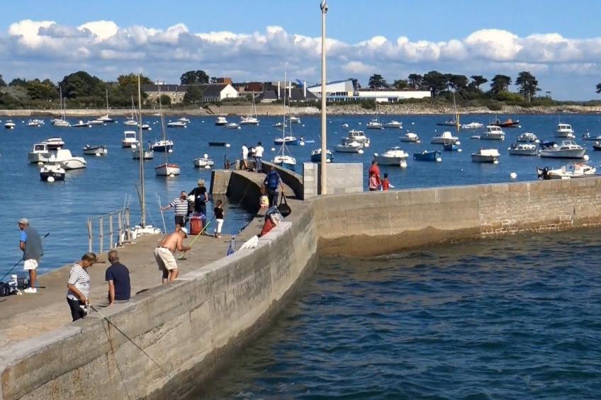 Villa mit Blick auf das Wasser - foto 17