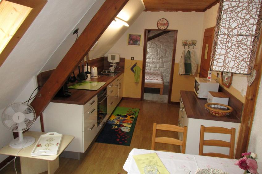 Dachgeschosswohnung mit Gartennutzung - foto 5