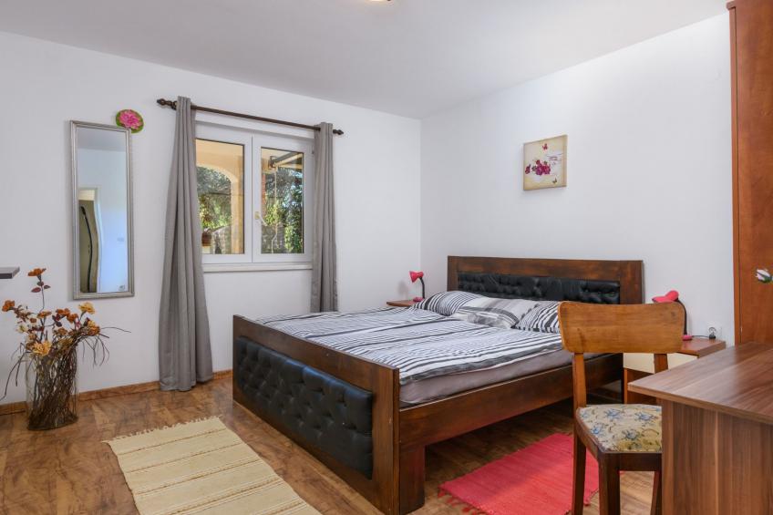 Wunderschönes Ferienhaus in Pomer mit Garten - foto 28