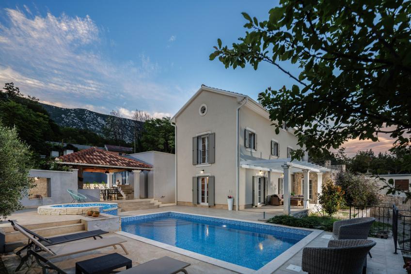 Nature Villa Frangipane with Pool