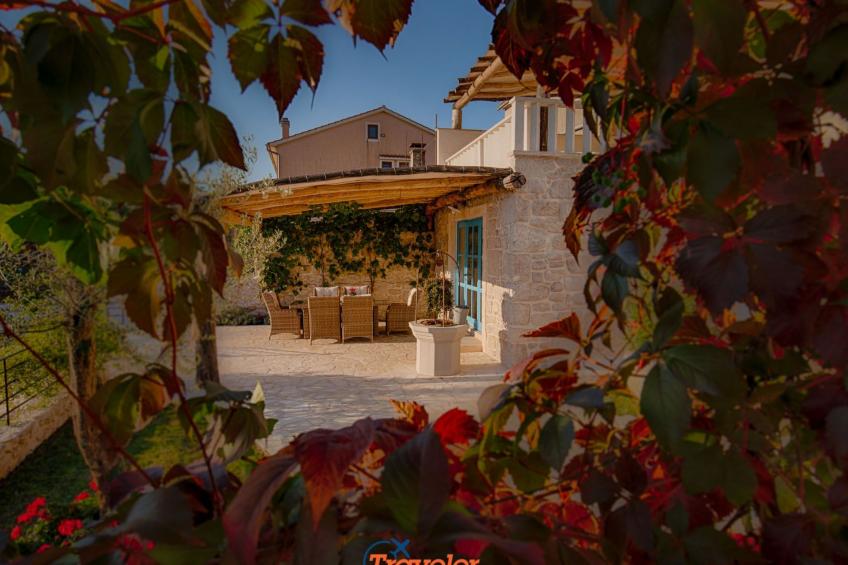 Schöne Steinvilla mit beheiztem Pool und Sauna - foto 13