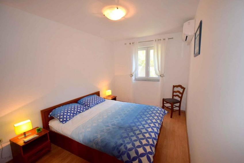 Vakantiewoning Two bedroom apartment with terrace - VW-25YY - foto 13