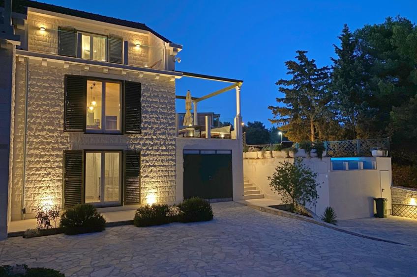 Schönes Ferienhaus mit privatem Pool - foto 37