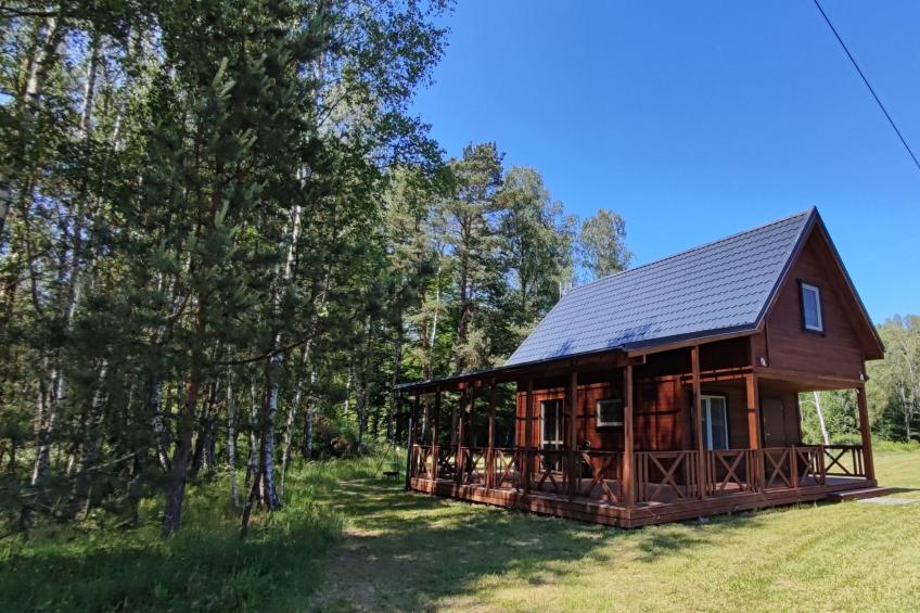 "Brown House" mit eigener Terrasse