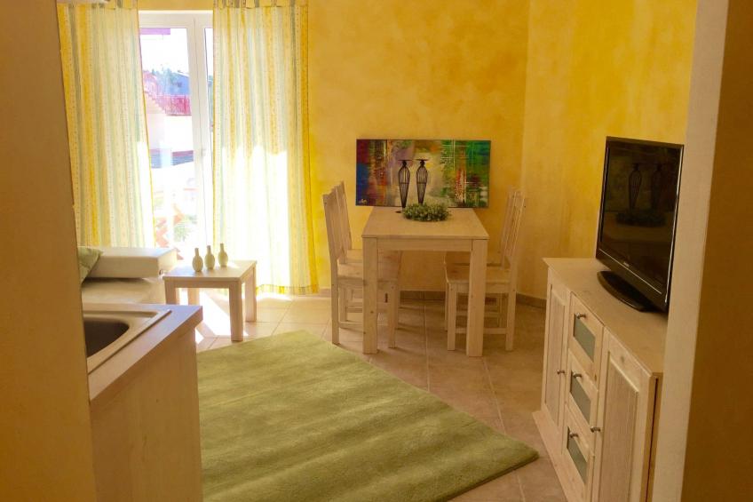 Wohnung in Novigrad mit Möblierter Terrasse - foto 10
