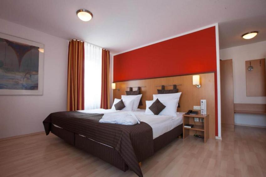 Stuttgart Großbettlingen Hotel by Belvilla Comfort Room - foto 24