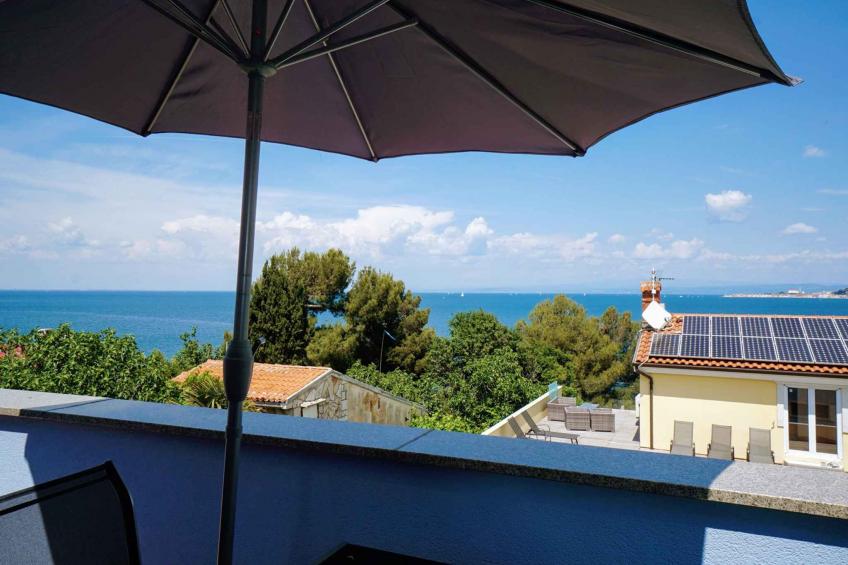 Vakantiewoning met balkon en zeezicht - VW-863RF