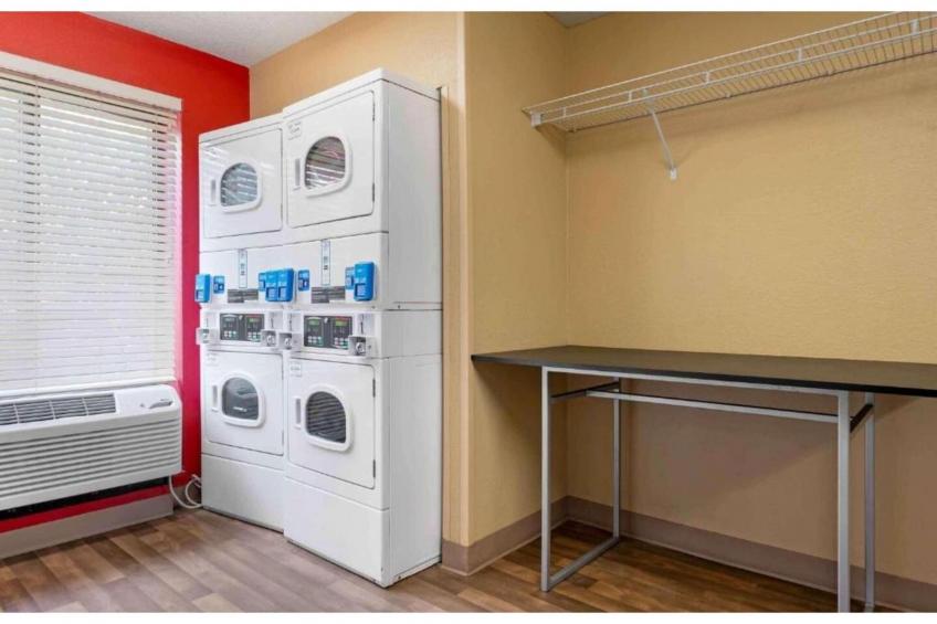 2 Full Beds | Non-Smoking, Kitchen - foto 35