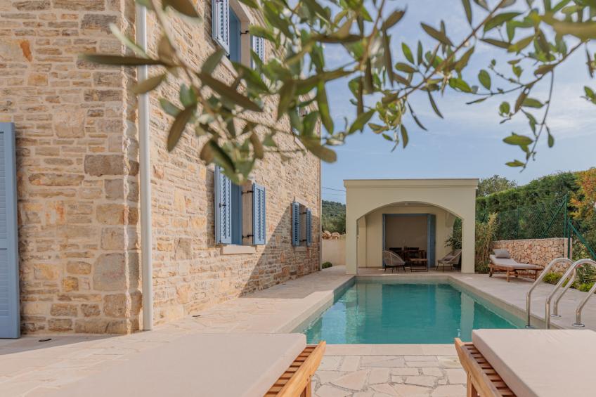Seafront Villa Adriatica with pool