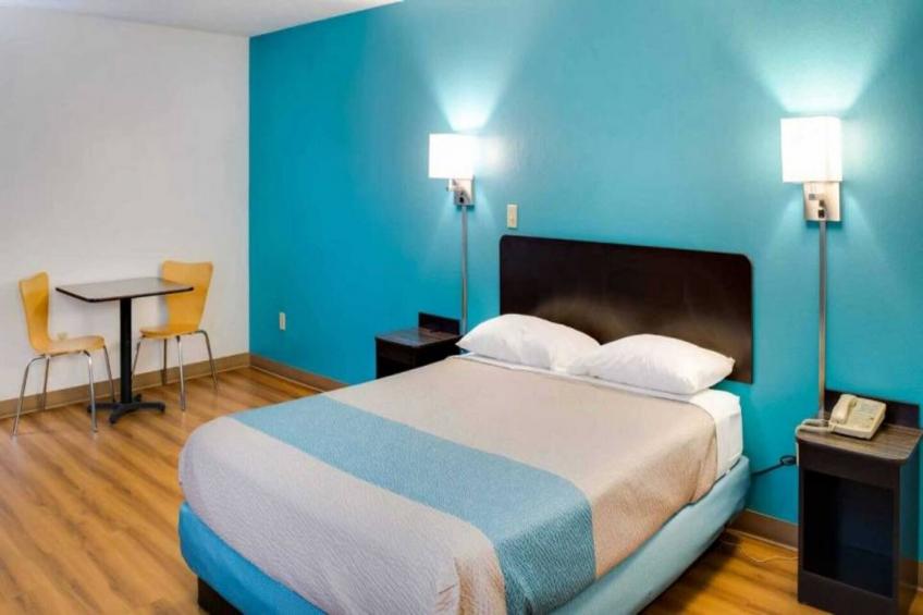 1 QUEEN BED  BUSINESS NON-SMOKING - foto 5