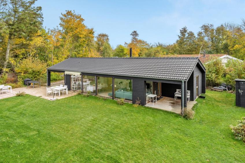 "Aino" - 1km from the sea in Sealand