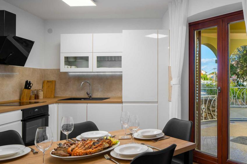 Charming Villa Rea, 8+2 with heated pool - foto 27