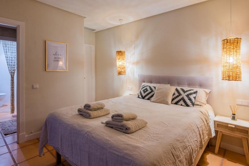 in Es Cubells mit Privatem Pool - foto 31