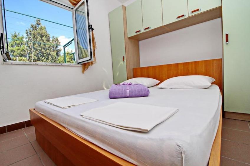 Apartments Neven - Two Bedroom Apartment with Terrace and Partial Sea View (A1) - foto 4