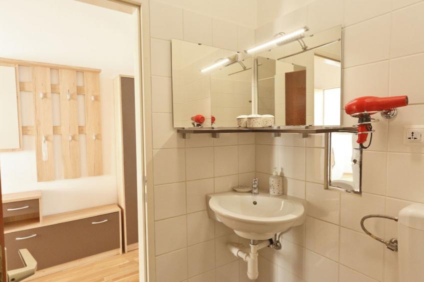 Appartement in Fünfhaus mit Garten - foto 21