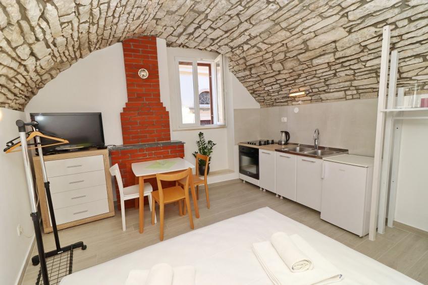 Studio Joković - Studio Apartment with Terrace and City View - foto 22