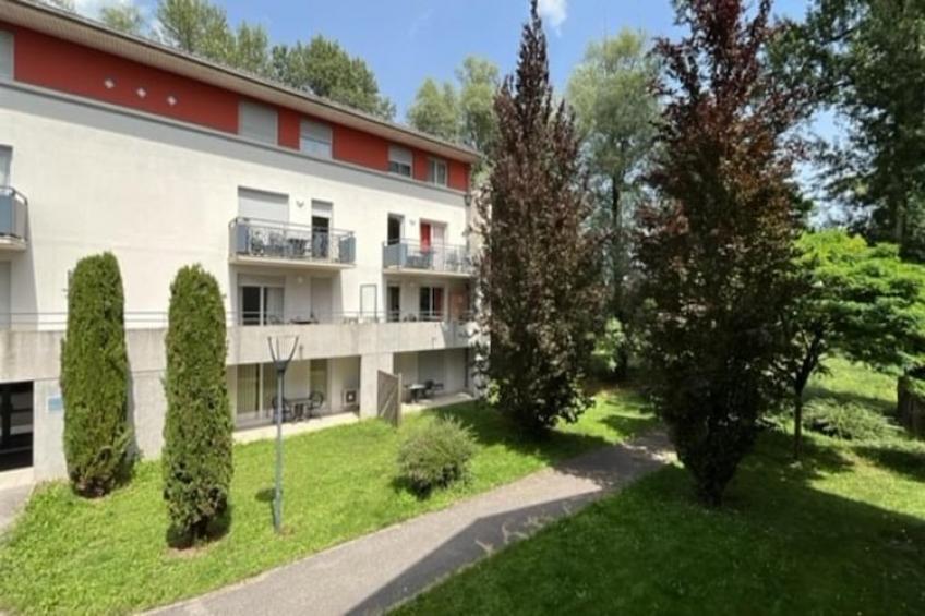 Adonis Divonne-les-Bains T2 Park side