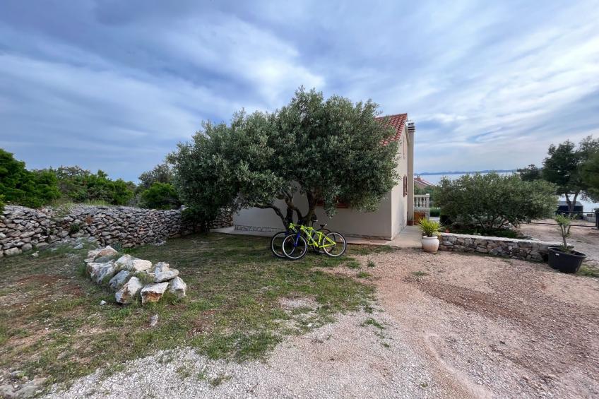 Modernes Ferienhaus Robinson in Dobropoljana - foto 16