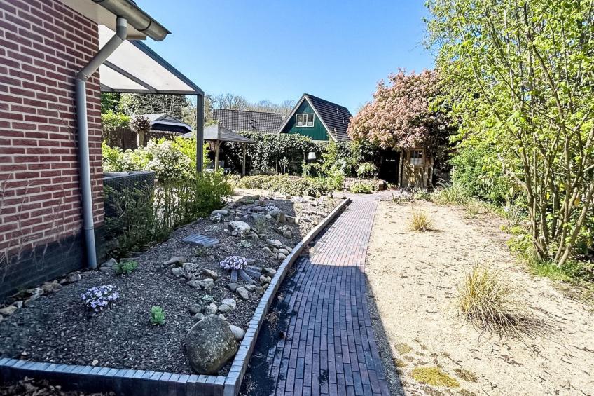 Geräumiges Ferienhaus mitten im Wald - foto 2