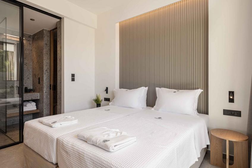 Sancy Luxury Villa-400m Strand, ''Beheizter'' Pool, Fitnessraum - foto 23