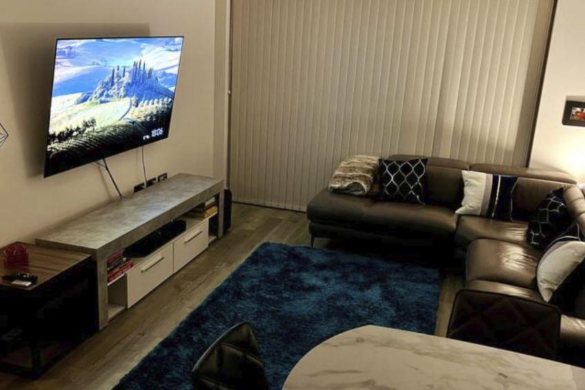 für 2 Personen ca. 300 m² in London-Harrow, London