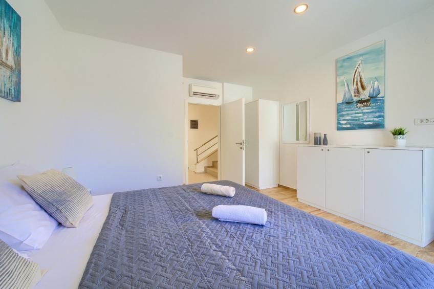 Geräumige, luxuriöse 5-Ferienvilla mit Meerblick, eigenem Pool und großer Terr - foto 39