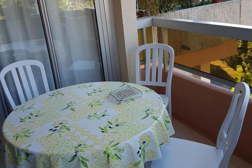 Ruhige Tourismusmöblierung mit Balkon und Pool - foto 24