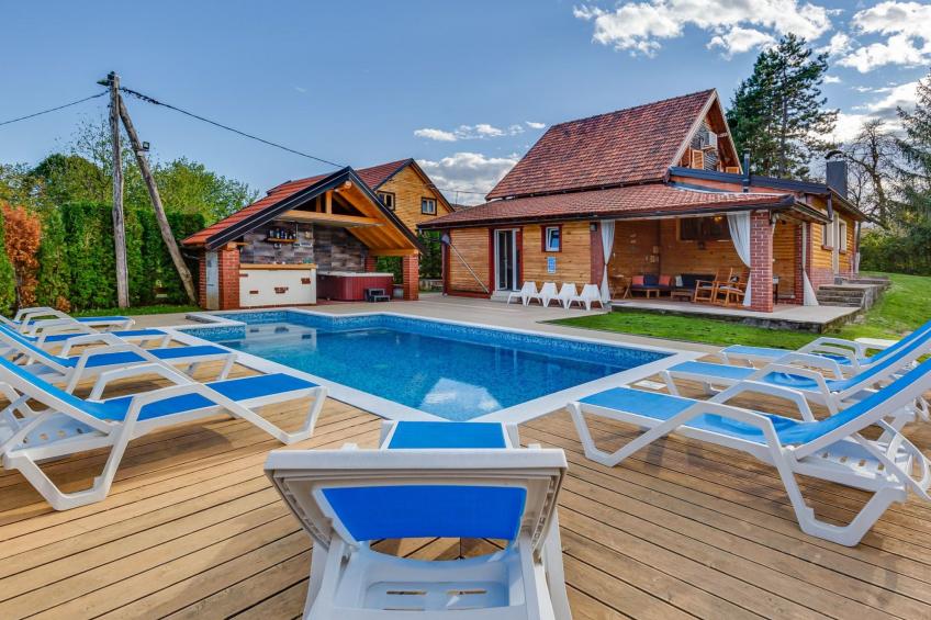 Mala vila Rebeka -großer SwimmingPool - foto 10