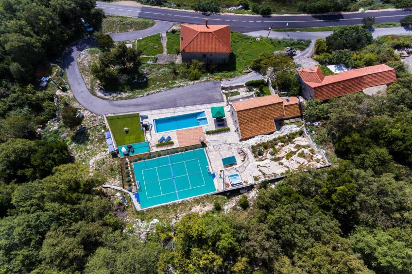 Villa Falcon Rook - Four-Bedroom Villa with Terrace and Swimming Pool - foto 60