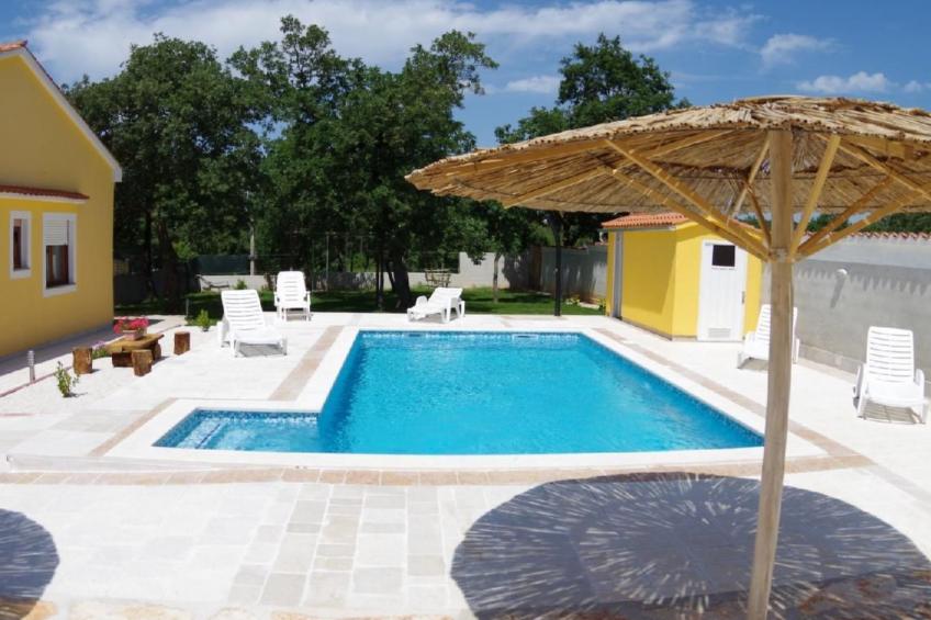 Haus in Sveti Kirin mit Privatem Pool, 4 Schlafzimmer - foto 40