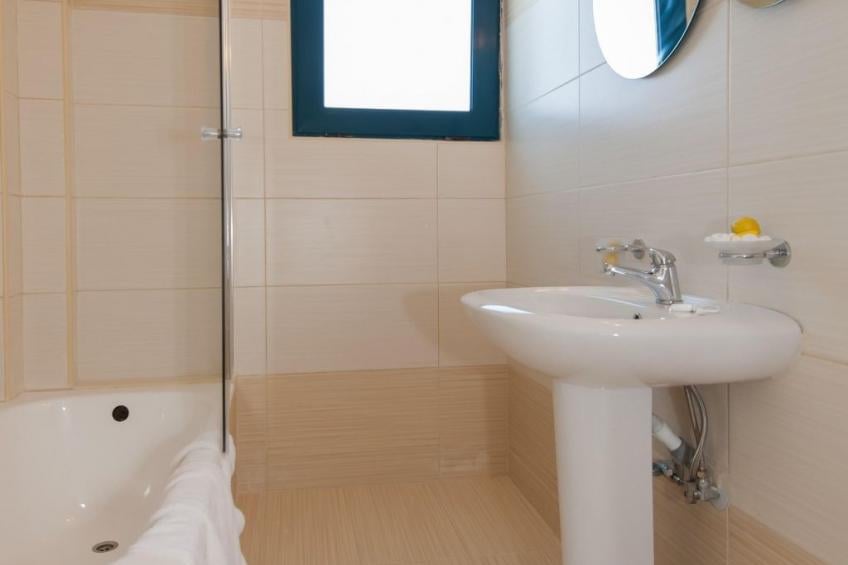 Schönes Haus in Panormos mit kleinem Garten - foto 17