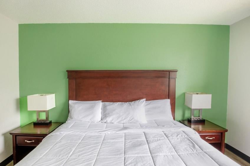 King Bed Non-Smoking