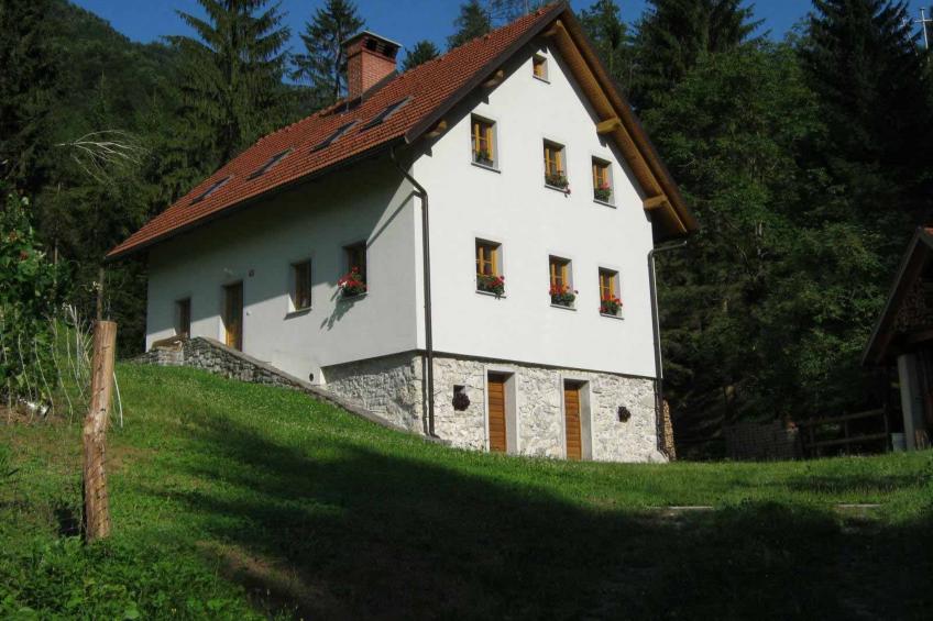 Geräumiges Ferienhaus inmitten der Natur