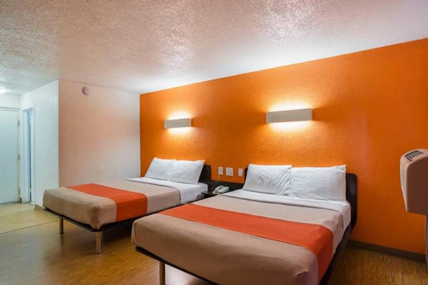 2 Queen Beds  Non-Smoking - foto 20