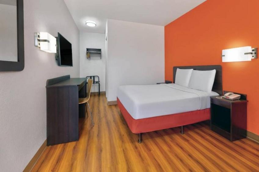 1 FULL BED  MOBILITY ACCESSIBLE RI SHWR - foto 8