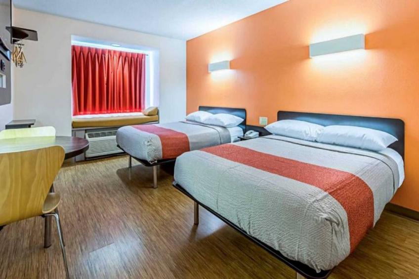2 Queen Beds  Non-Smoking - foto 10
