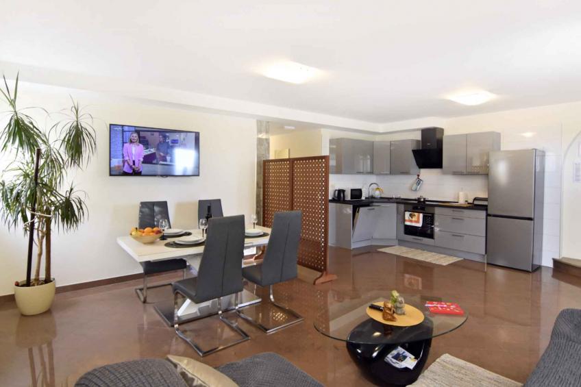 Holiday apartment for four people with dishwasher, air conditioning, parking space by the sea - BF-47W68 - foto 18