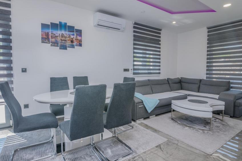 "Villa Enie" mit eigenem Pool - foto 15