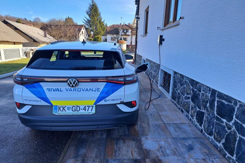 Cozy Luxe Holiday Home with Natural Thermal Bath - Seven Bedroom Holiday Home - foto 37