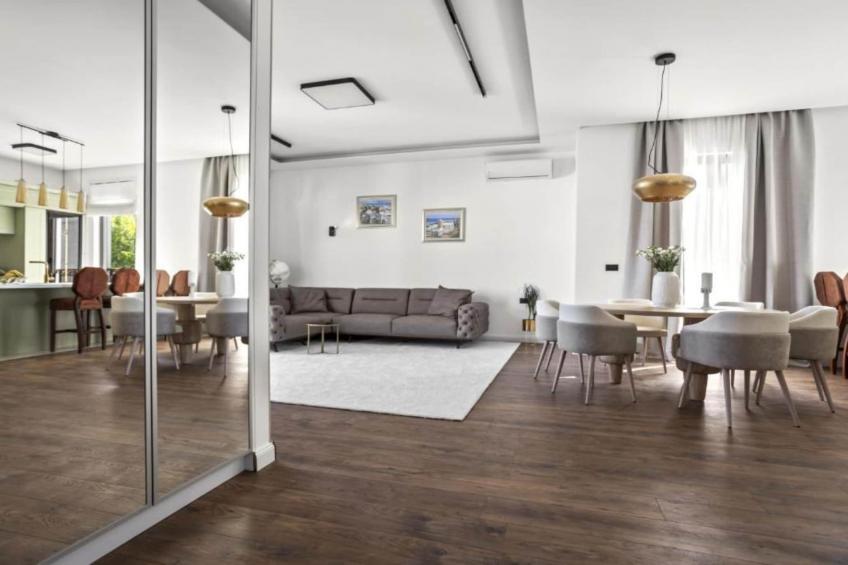 Three-Bedroom Penthouse Apartment - foto 4