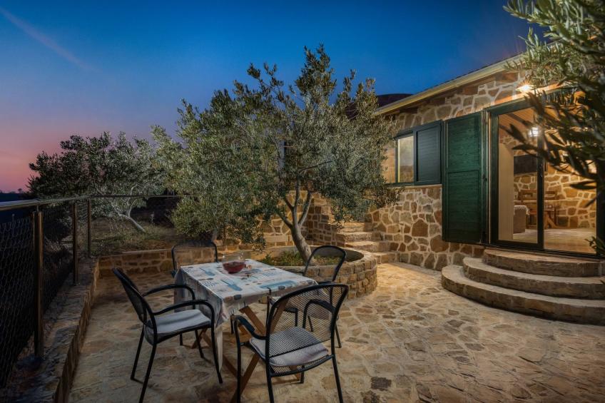 Charmantes Steinhaus mit tollem Panoramablick - foto 37