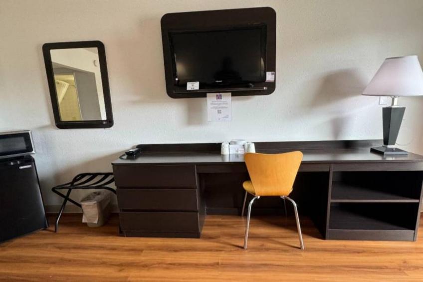 1 King Bed  Suite Nsmk Micfridge Sofa-Bed - foto 12