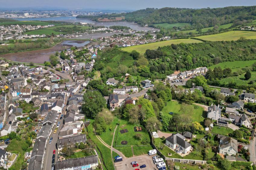 Nicely Tucked Away Cottage - foto 16