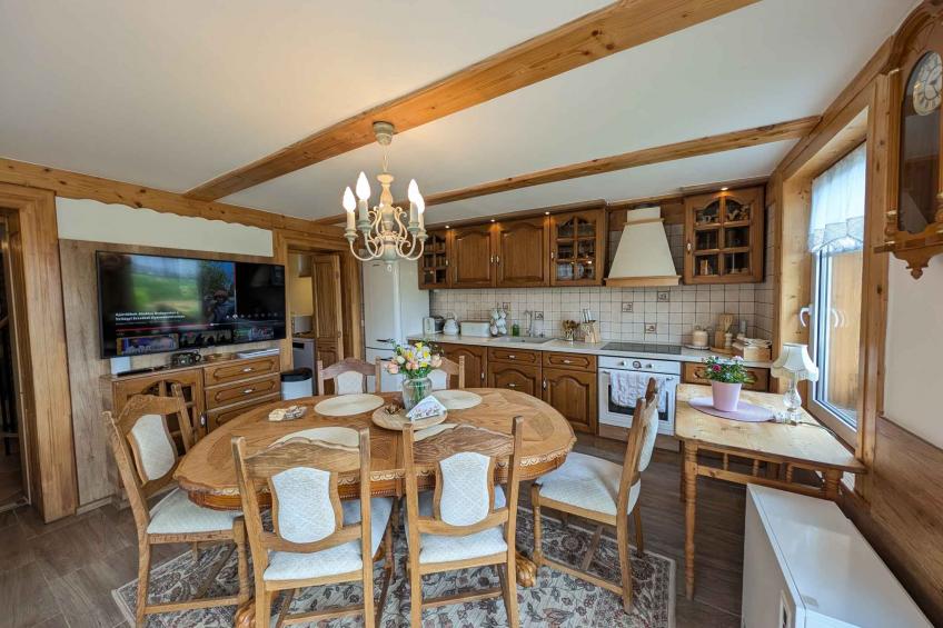 Vakantiehuis in een schilderachtig landschap met tuinkeuken en houten ton met whirlpool - BF-4FKRG - foto 25